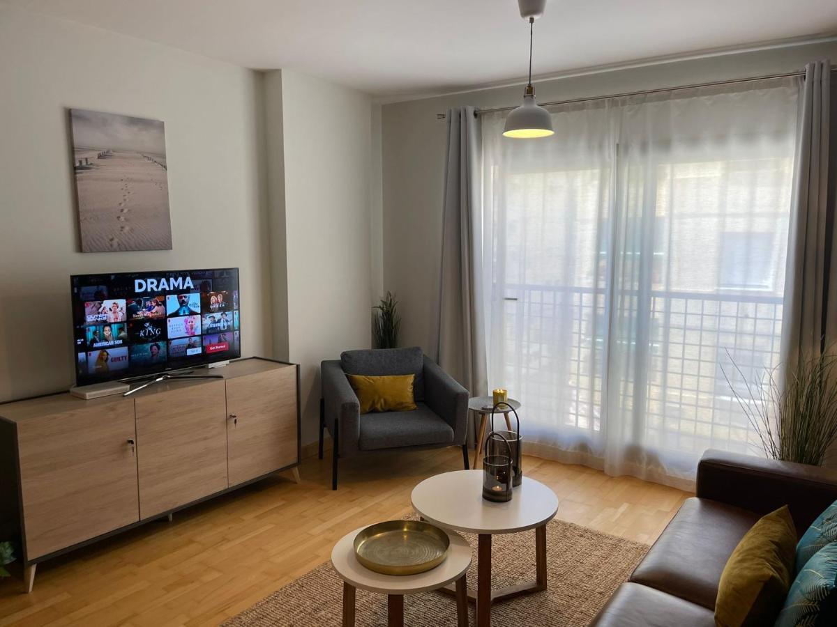 A Space That Feels Like Home With Private Parking Malaga Exterior photo