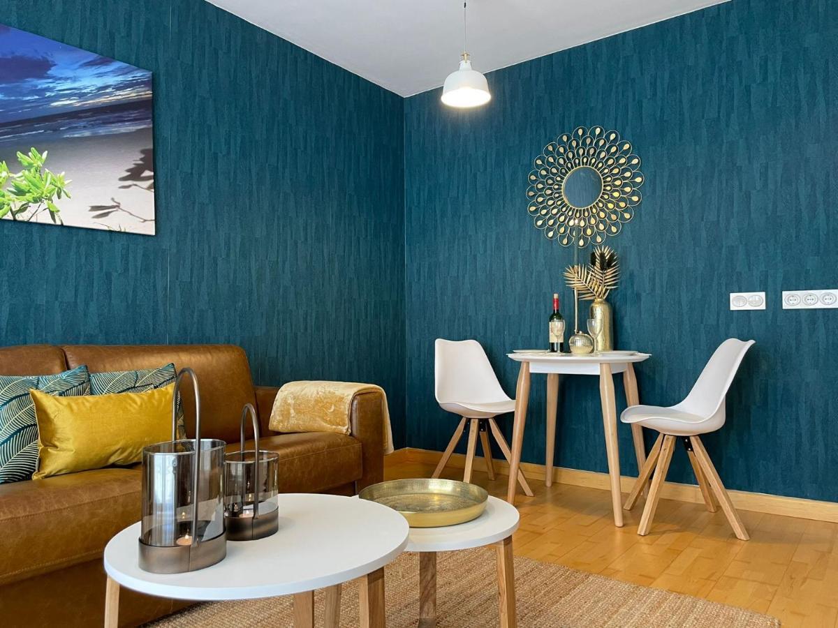 A Space That Feels Like Home With Private Parking Malaga Exterior photo