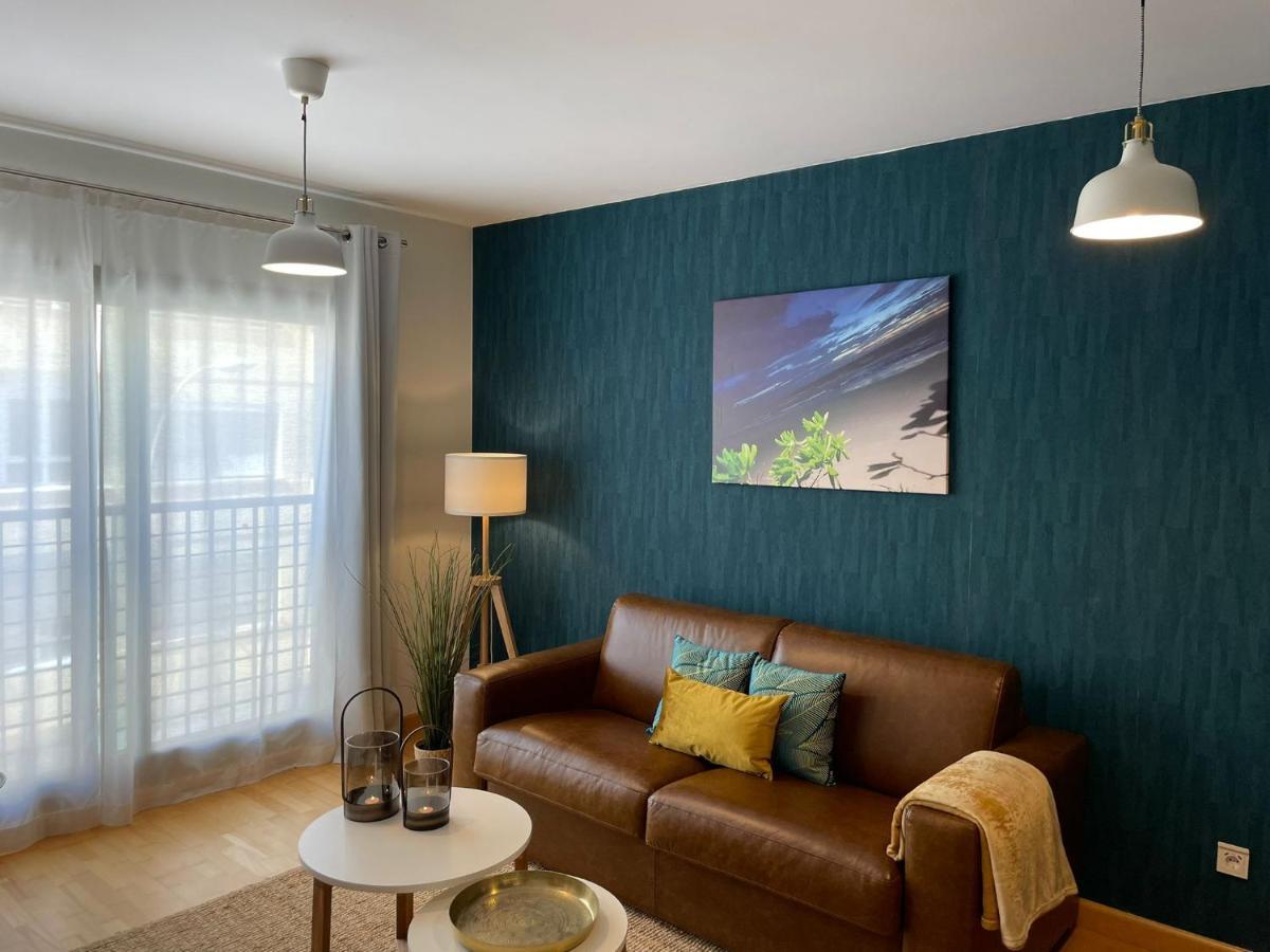 A Space That Feels Like Home With Private Parking Malaga Exterior photo