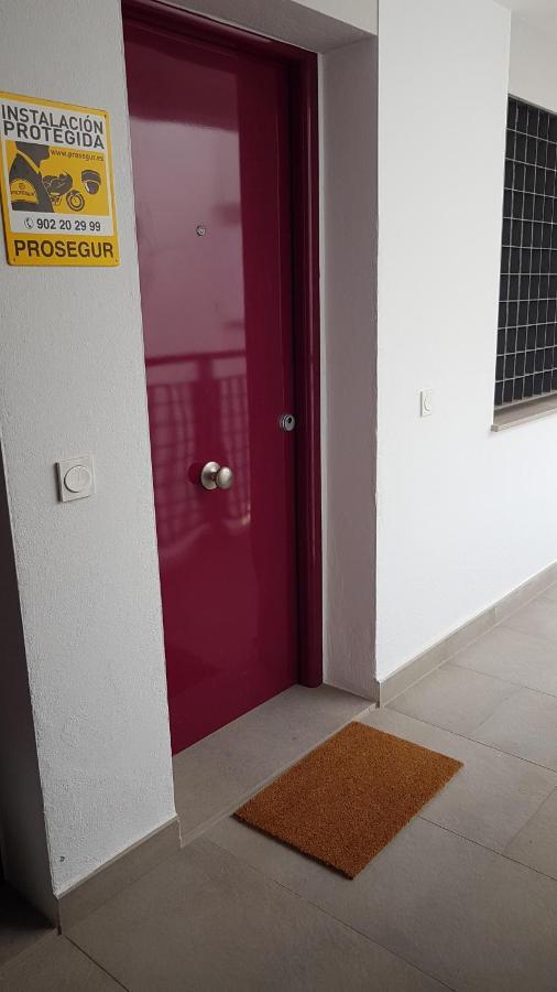 A Space That Feels Like Home With Private Parking Malaga Exterior photo
